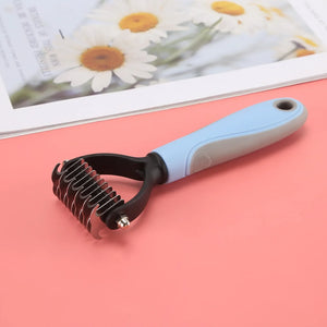 Two-sided stainless steel deshedding comb for dogs and cats