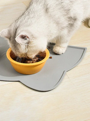 Waterproof non-slip silicone feeding mat for dog and cat bowls