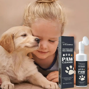 Rinse-free paw cleaning foam with silicone brush for dogs and cats
