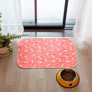Reusable washable absorbent puppy training pads with anti-slip base