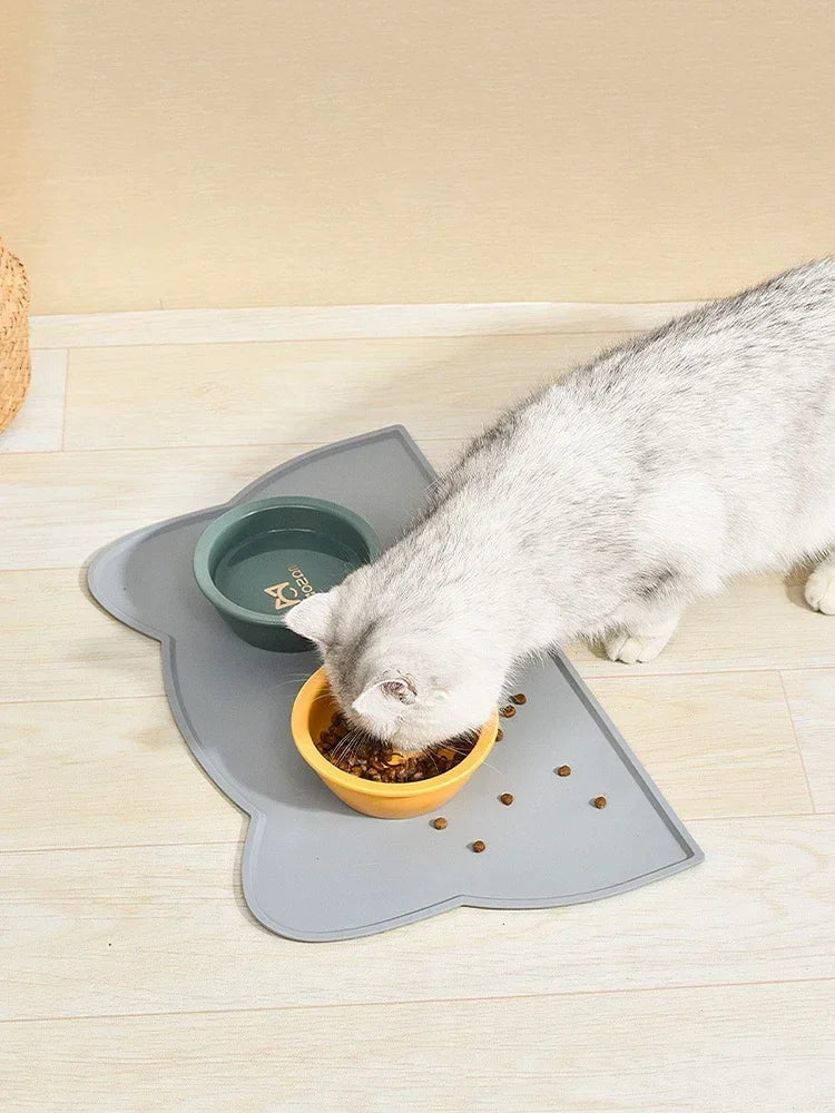 Waterproof non-slip silicone feeding mat for dog and cat bowls