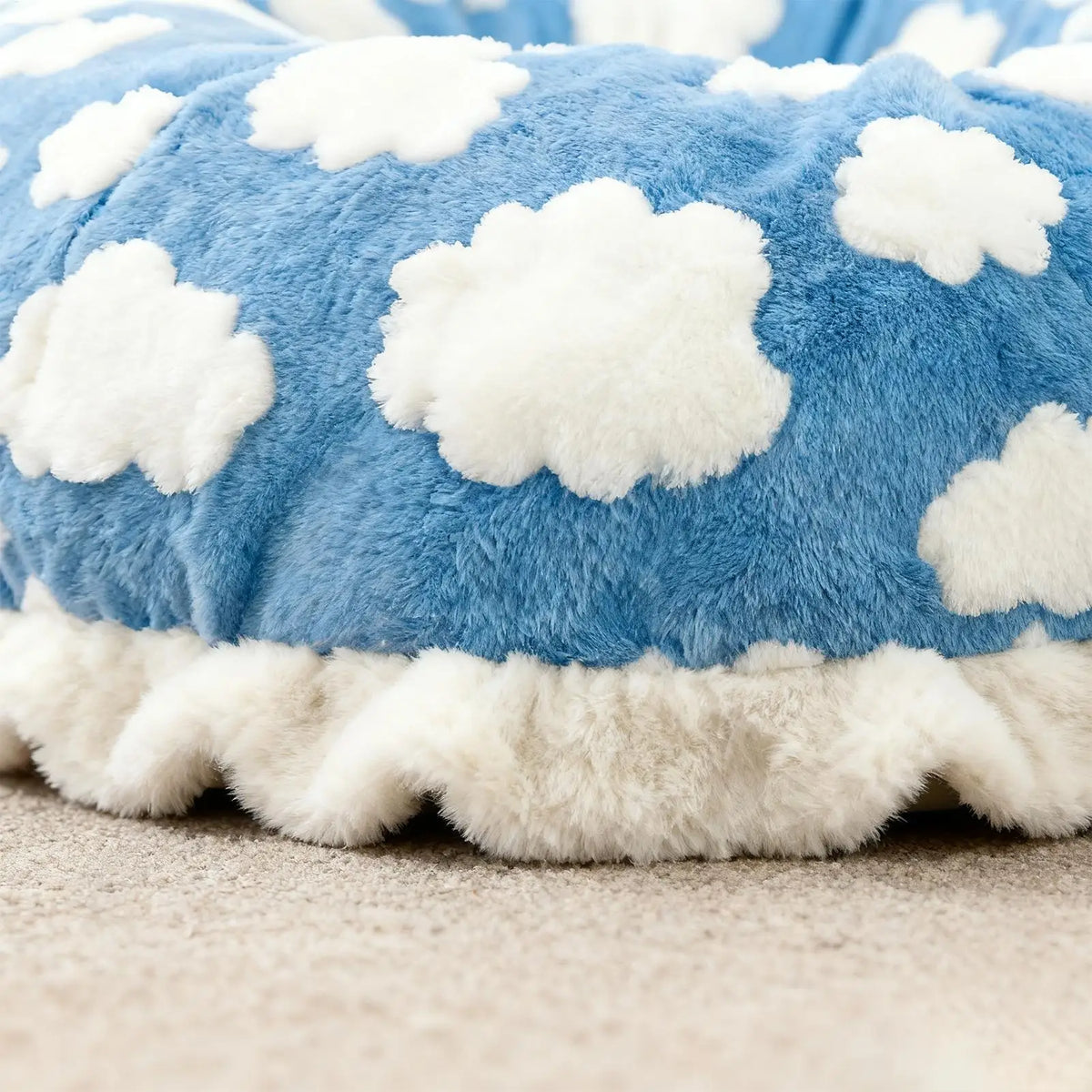 Donut tunnel bed with interactive ball and washable cushion for cats