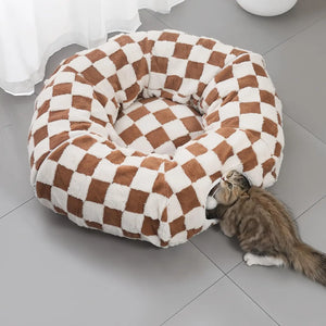 Donut tunnel bed with interactive ball and washable cushion for cats