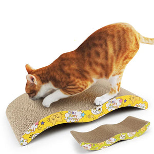 Reversible corrugated cardboard scratching pad for cats