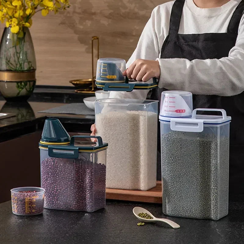 Airtight pet food storage container with measuring scoop for dogs and cats