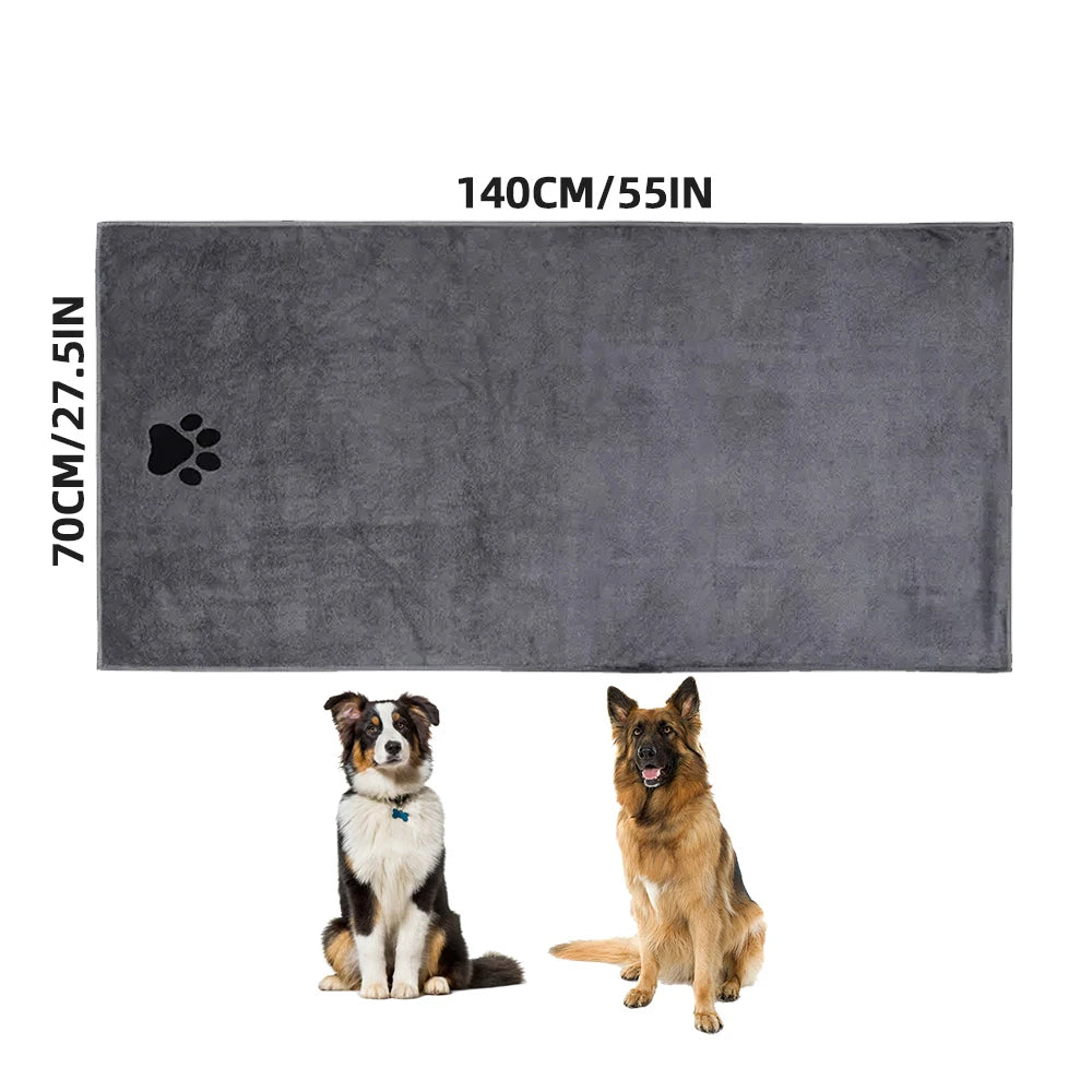 Embroidered microfibre bath towel for dogs and cats
