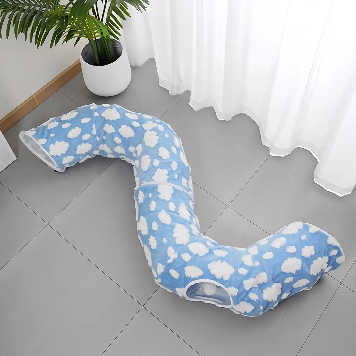 Donut tunnel bed with interactive ball and washable cushion for cats