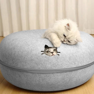 Round felt tunnel nest and scratcher for cats
