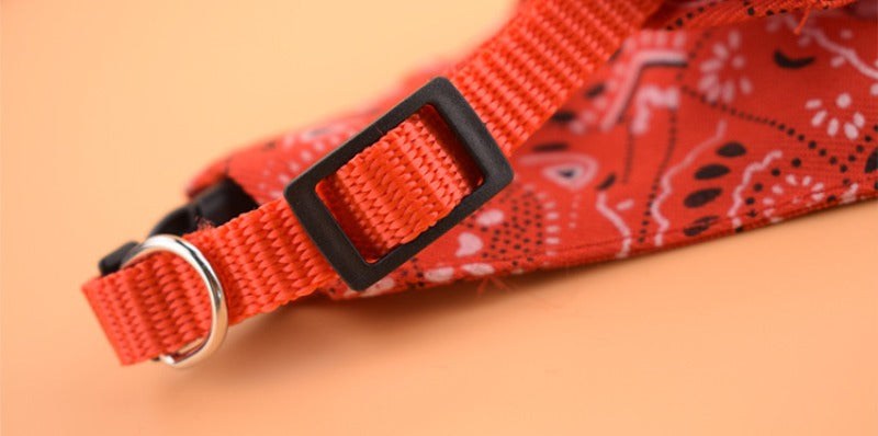 Adjustable triangle bandana scarf collar for dogs and cats