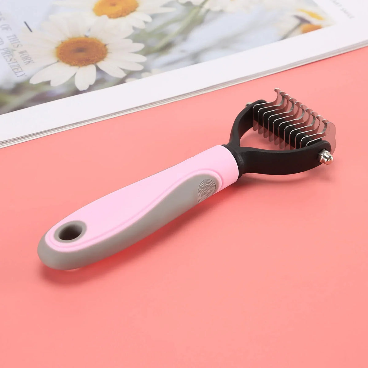 Two-sided stainless steel deshedding comb for dogs and cats