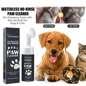 Rinse-free paw cleaning foam with silicone brush for dogs and cats