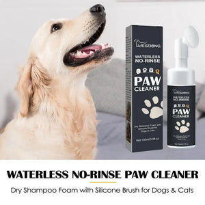 Rinse-free paw cleaning foam with silicone brush for dogs and cats