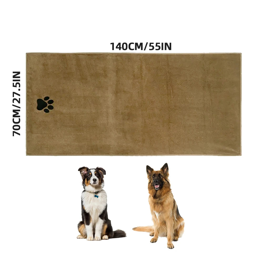 Embroidered microfibre bath towel for dogs and cats