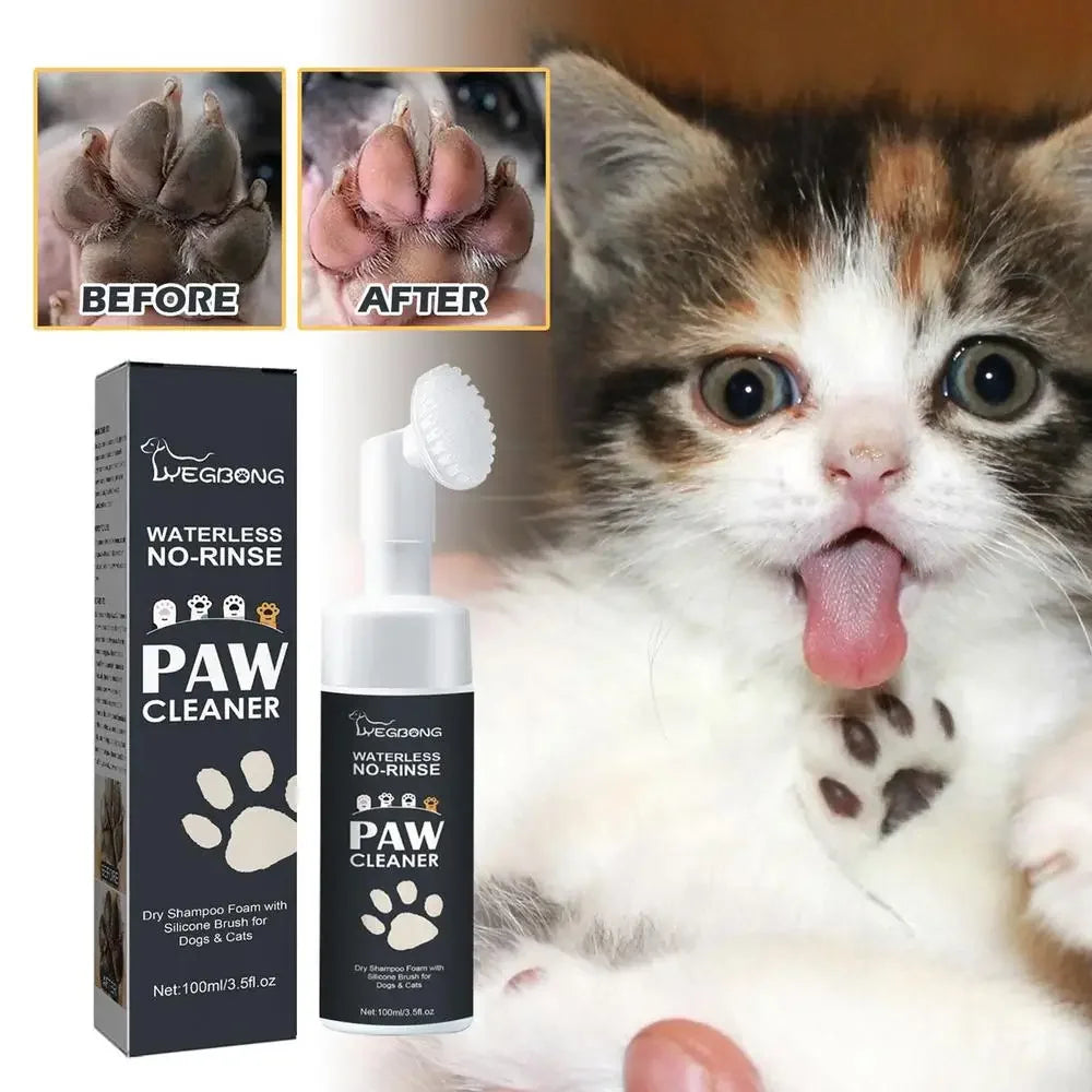 Rinse-free paw cleaning foam with silicone brush for dogs and cats