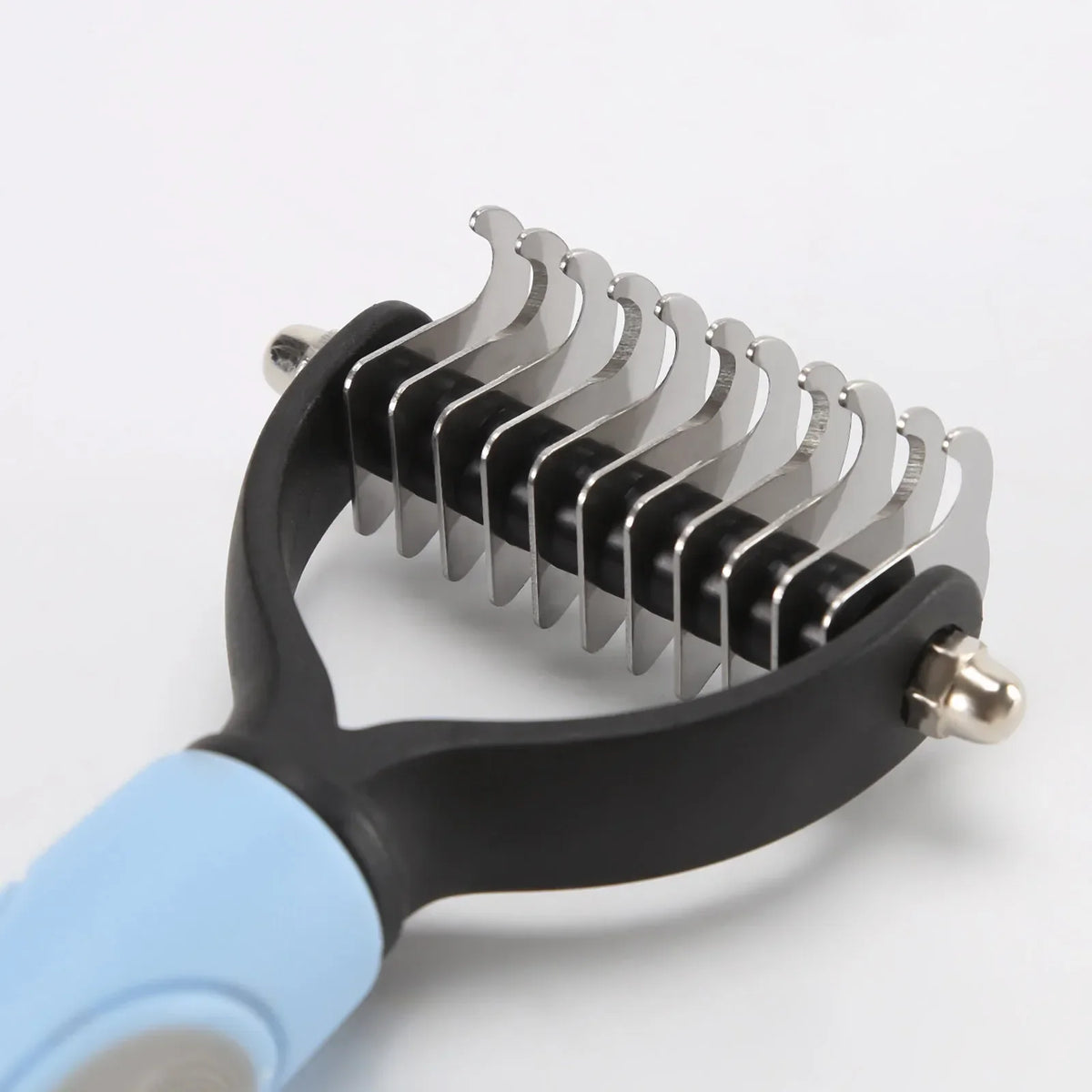 Two-sided stainless steel deshedding comb for dogs and cats