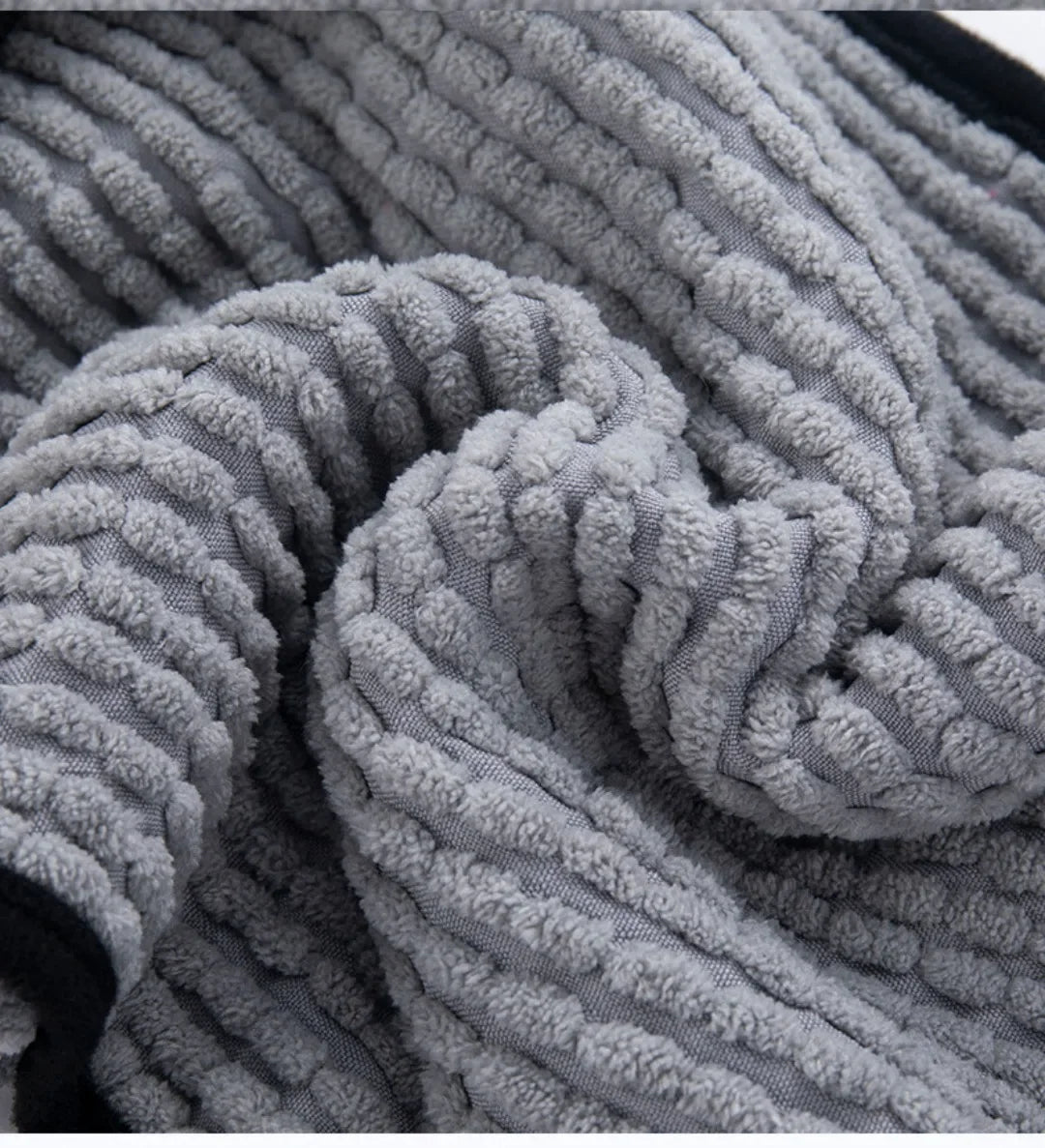 Quick-dry coral fleece bath towel for dogs and cats