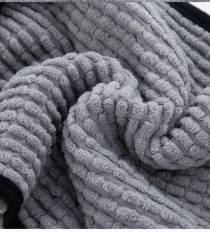 Quick-dry coral fleece bath towel for dogs and cats