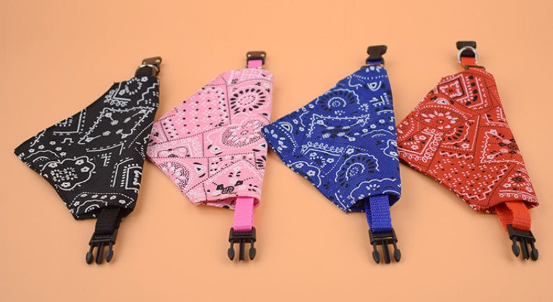 Adjustable triangle bandana scarf collar for dogs and cats